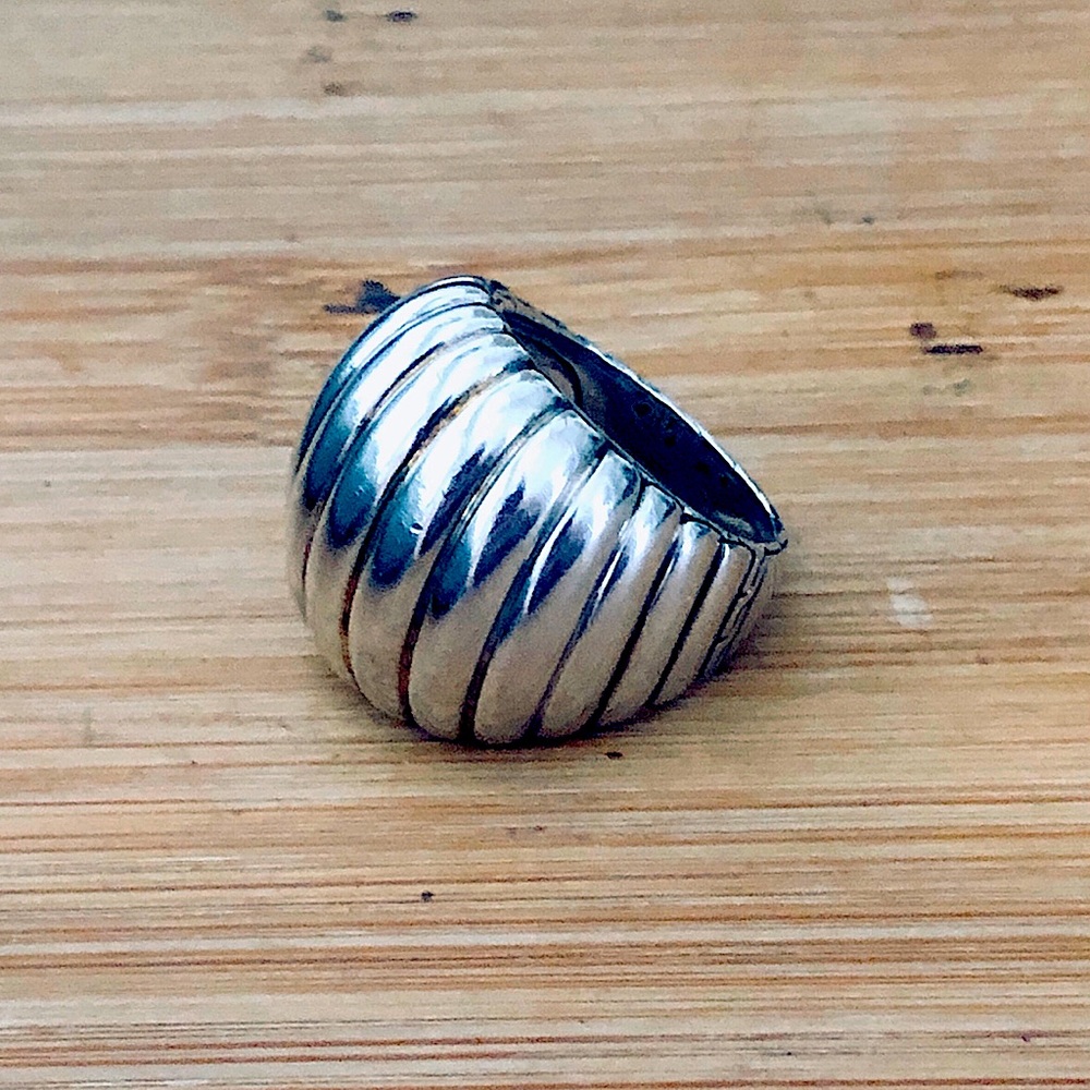 $192  John Hardy Estate Ribbed Dome Ring  Sterling  Well Marked  Size 7 & 1/2